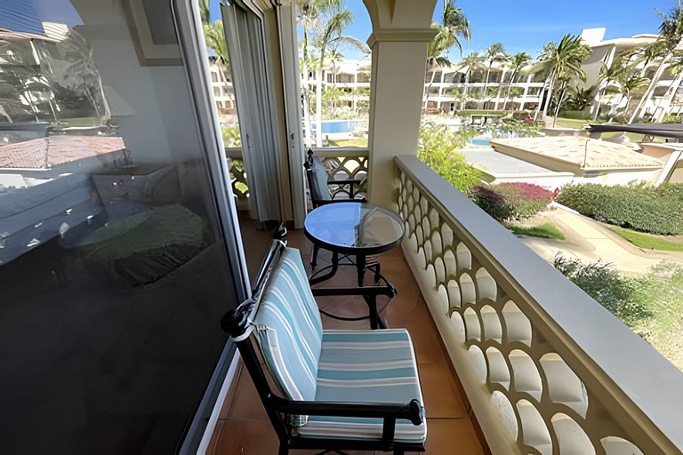 Despierta frente al Mar en este Condo Doble