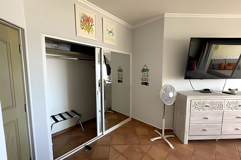 Despierta frente al Mar en este Condo Doble