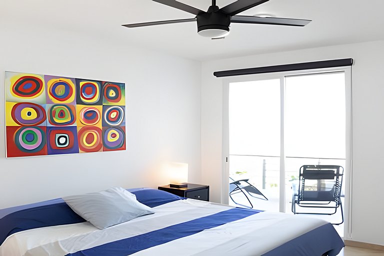 Amplio Condo con Vista al Oceano