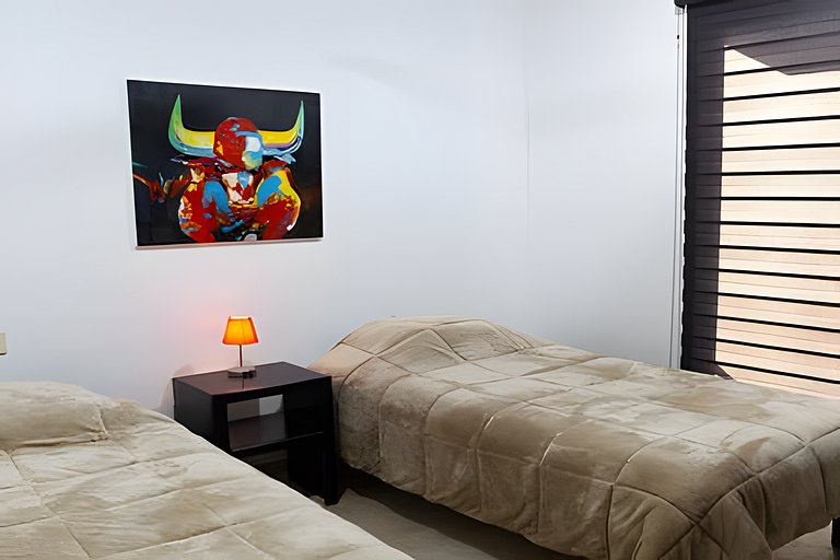 Amplio Condo con Vista al Oceano