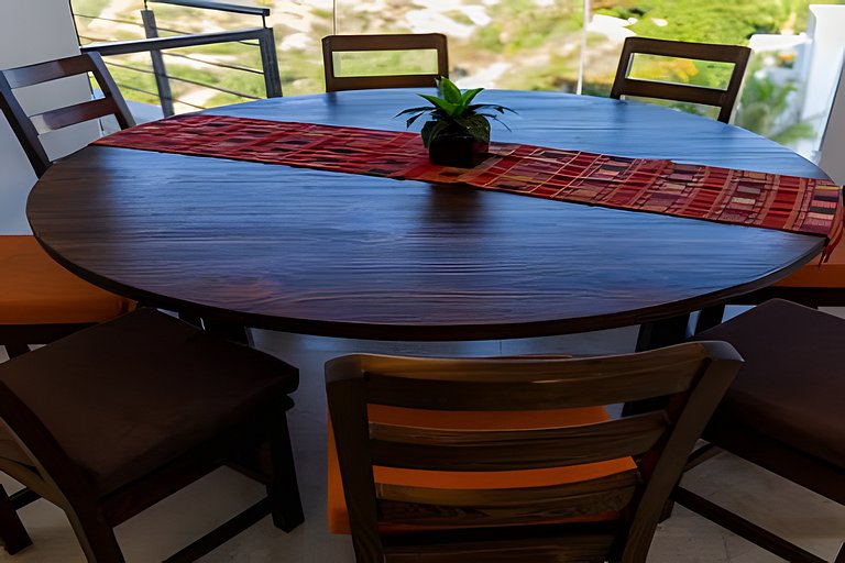 Amplio Condo con Vista al Oceano