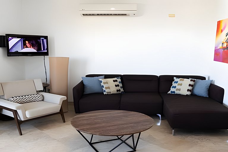 Amplio Condo con Vista al Oceano