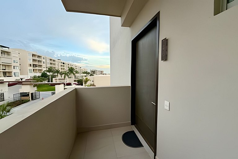 Condominio Luminoso y Espacioso con Vista al Arco