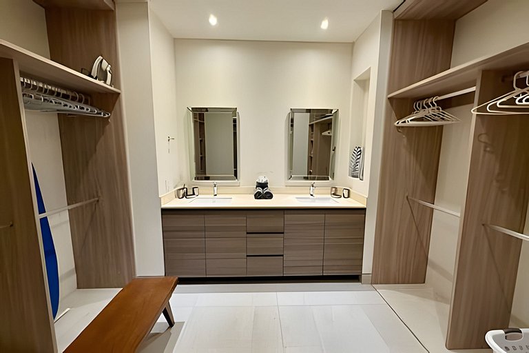 Condominio Luminoso y Espacioso con Vista al Arco