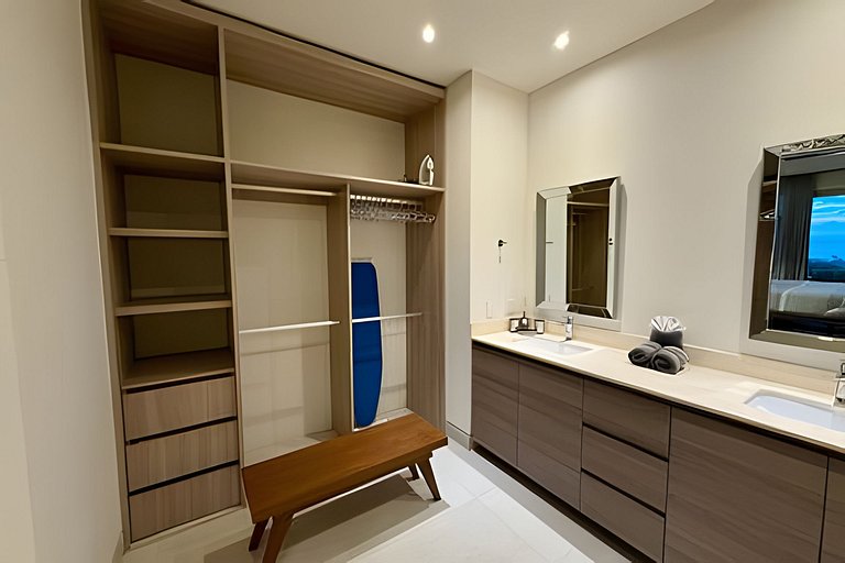 Condominio Luminoso y Espacioso con Vista al Arco