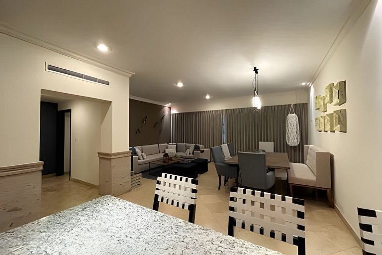 Condominio A Pasos de la Playa y Marina