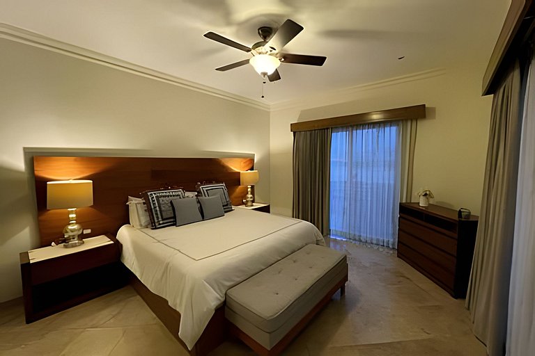 Condominio A Pasos de la Playa y Marina