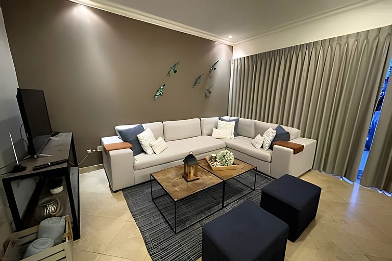 Condominio A Pasos de la Playa y Marina