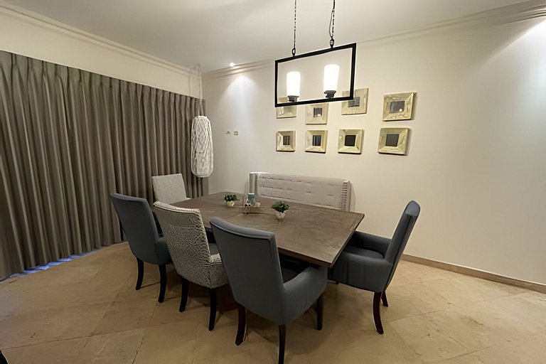 Condominio A Pasos de la Playa y Marina