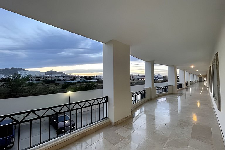 Condominio A Pasos de la Playa y Marina