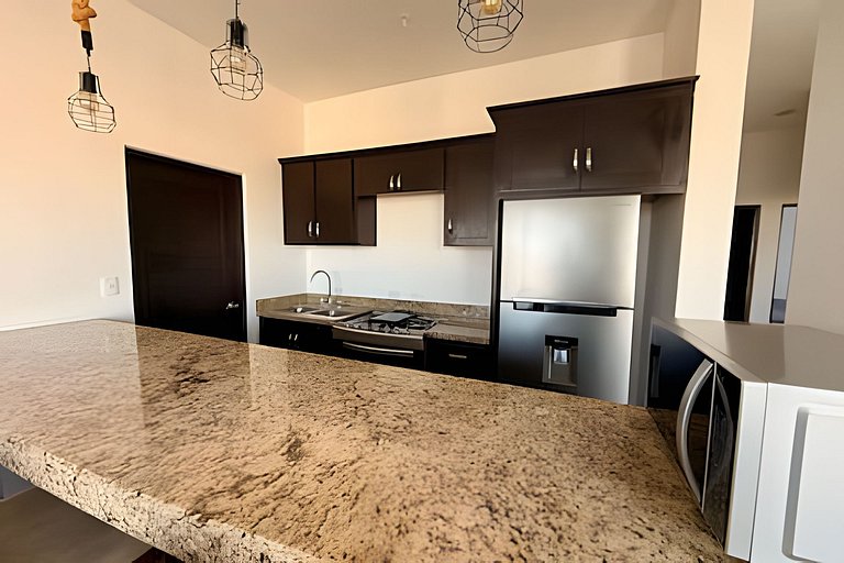 Condo Familiar con Vista al Mar