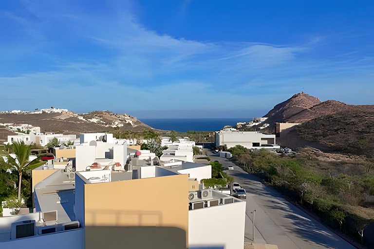 Condo Familiar con Vista al Mar