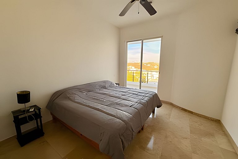 Condo Familiar con Vista al Mar