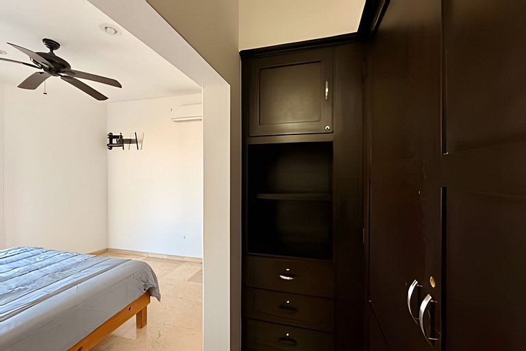 Condo Familiar con Vista al Mar